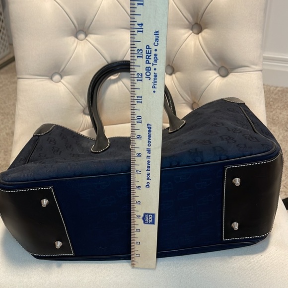 Dooney & Bourke K1013498 black monogram jacquard with black leather trim tote - Picture 7 of 13